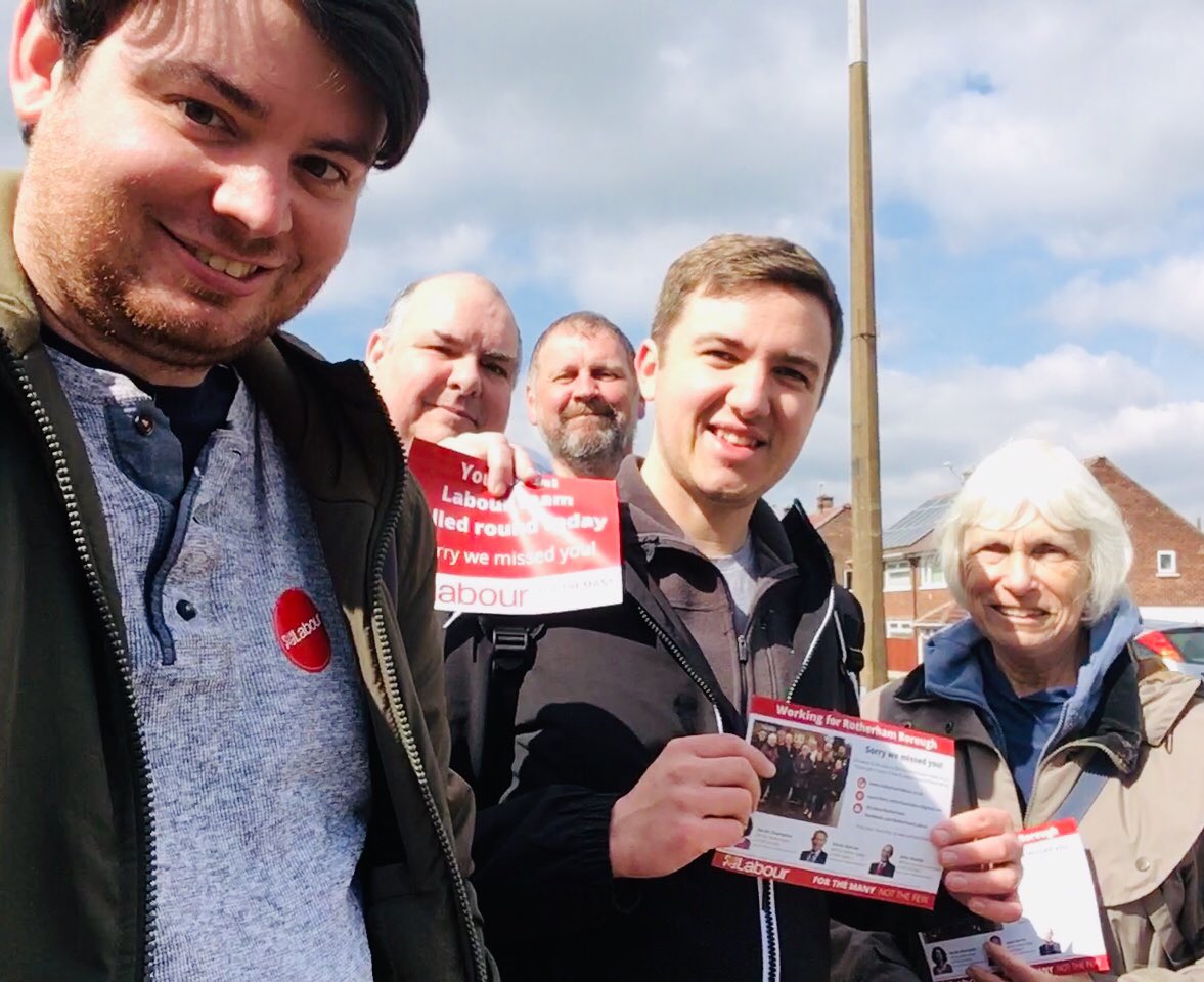 LabourRotherham's tweet image. We were out in #Wingfield ward this afternoon to speak to local residents about the issues that matter to them. We found a lot of support for Labour! 🌹

It’s always great to hear how much people care about their local community. #LabourDoorstep