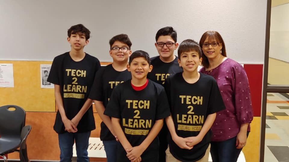 8thAdkinsSci's tweet photo. Thank you Principal @CullumNorma for your continued support of the Adkins Robotics program! Our successful season culminated with an engaging presentation at the #Tech2Learn conference. @adkinsms2015 https://t.co/hwkAclZDJ5