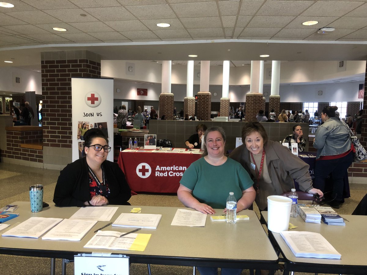 bteaches's tweet photo. Community Resource Fair at Parkland HS https://t.co/1aiVPISuPH
