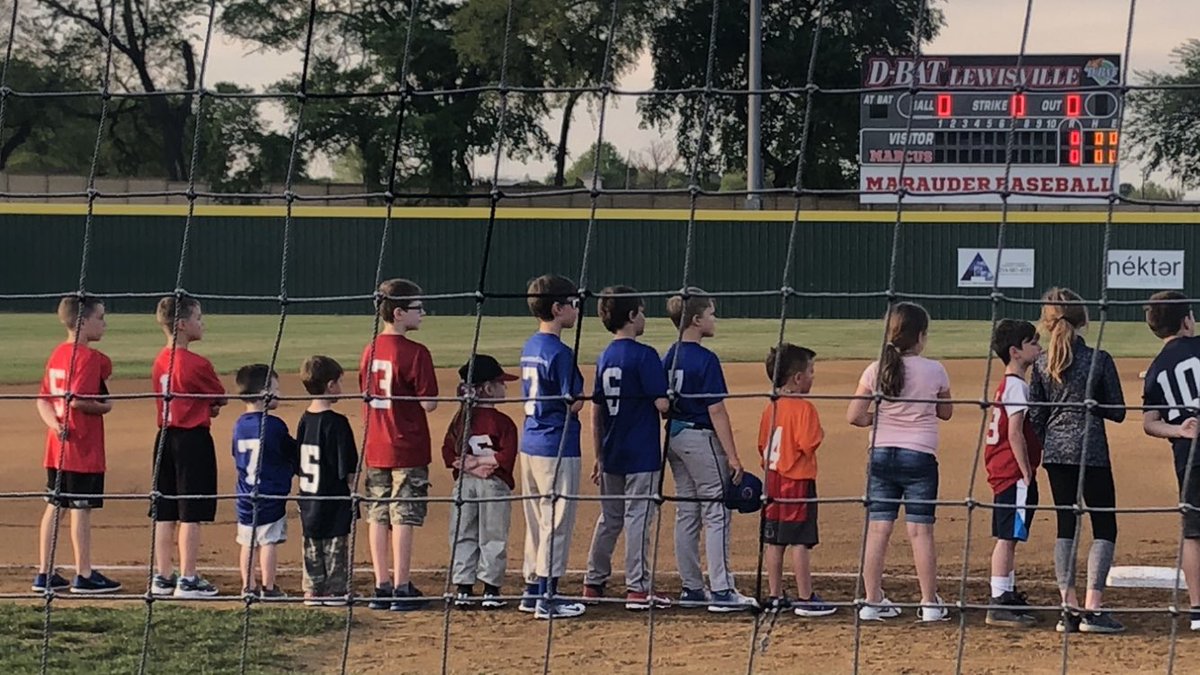 tfloyd3's tweet photo. Last night was awesome! Got to see @MarcusBaseball, @marcus_softball and @MarcusXCTrack in action all on the same night! Thanks to @JeffSherman26 and @fmysafm for a really cool pregame experience! Also s/o @kylee_dodson for a textbook mean mug! #KDMeanFace https://t.co/EYEbypS5bT