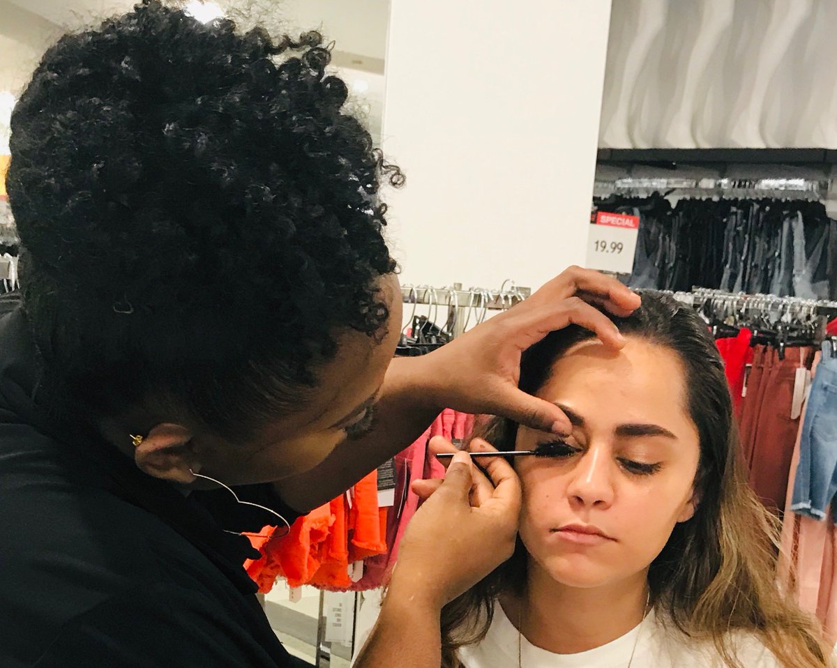 FTLPROM's tweet photo. It is Dress Day at A Prom To Remember!!! ๐๐ Thank you to @macys and all of the volunteers helping our teens look amazing for #APTR2019!!! โค๏ธ https://t.co/qAFzOJ8D7H