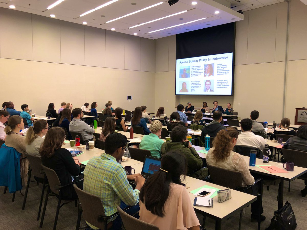 DrManisitDas's tweet image. We have a wonderful panel with @leafwarbler, @aesutz, @WellnessPolicy, and Dr. Brian Clark speaking about #SciPol and controversy, at Day 2 of @comscicontri #ComSciConTri