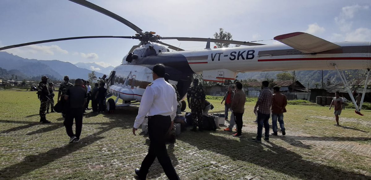 ceoarunachal's tweet photo. 35 polling personnel for 5 polling stations under Taksing circle was airlifted today. This is the last team to move by helicopter. While the first team on foot march has also left for their polling station 32-Cheppe under Anini today.
@SpokespersonECI @ECISVEEP https://t.co/QWSOO9dP3o