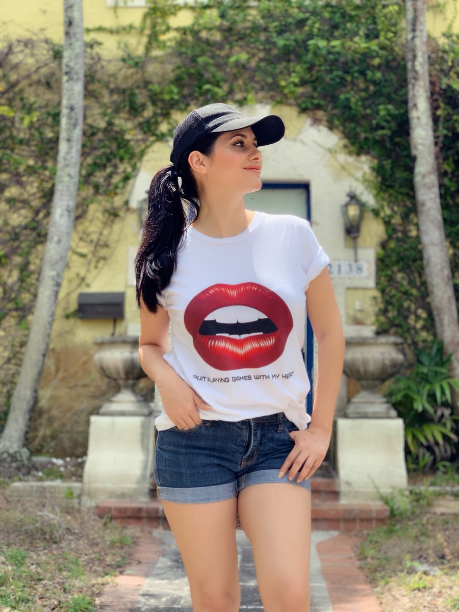 SilvanaArias's tweet image. El futuro no se siente hasta que se convierte en HOY. Disfruta el momento y estarás viviendo el futuro que soñaste.  #TuTienesElPoder 💫