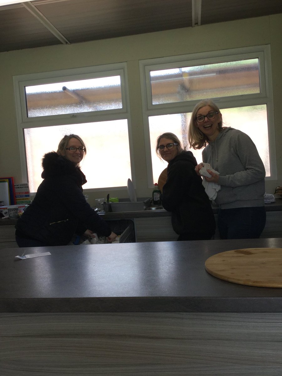 MadeleyCC's tweet photo. Some pictures of our amazing team of volunteers helping out at #CricketForce 🏏 https://t.co/iuAWE2JvWO