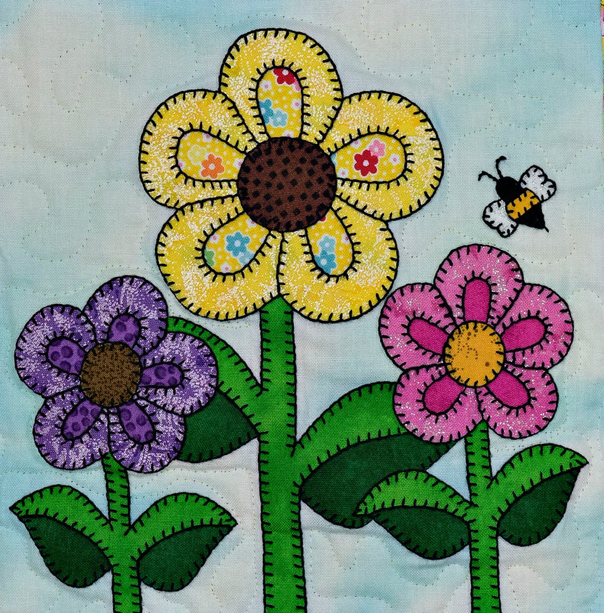 mspdesigns's tweet photo. April showers bring May flowers! These flowers are guaranteed to never wilt or need water. https://t.co/RV6DmltCCA #supplies #quilting #pdfappliquepattern #babyquiltpattern #nurseryquilt #summerdecor #mspdesignsusa #appliquequilt #pdfquiltpattern https://t.co/DatGdqjV49