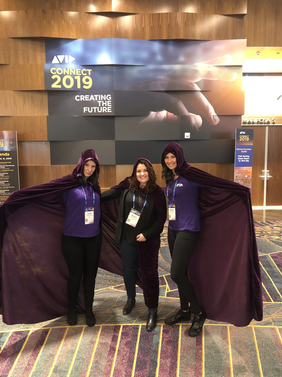 M_Miller24's tweet photo. Purple capes are ready for connect!#Connect2019 #avid #teamavid @Avidly_Jordan @Megs25 @Avid https://t.co/TqdgJPS49S