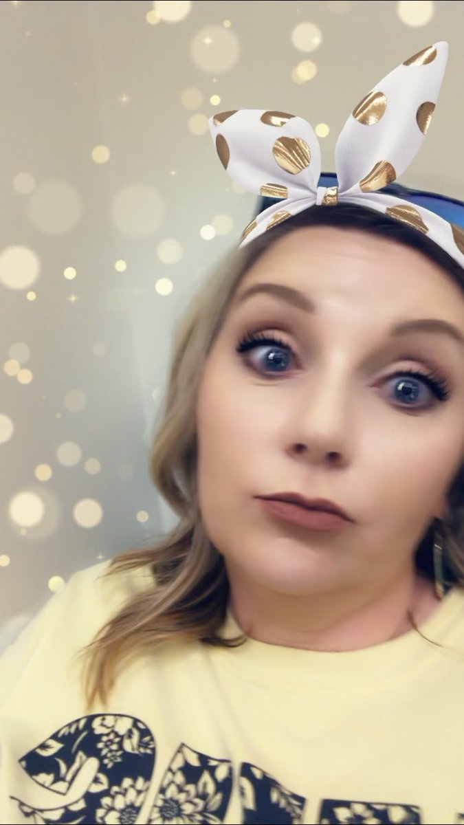 Kendellk's tweet image. If you don’t have a BFF that will drop everything to take you to urgent care when you do something stupid AND Snapchat your stupidity, do you really have a BFF? Mine&amp;gt;yours @SimplyAyJ