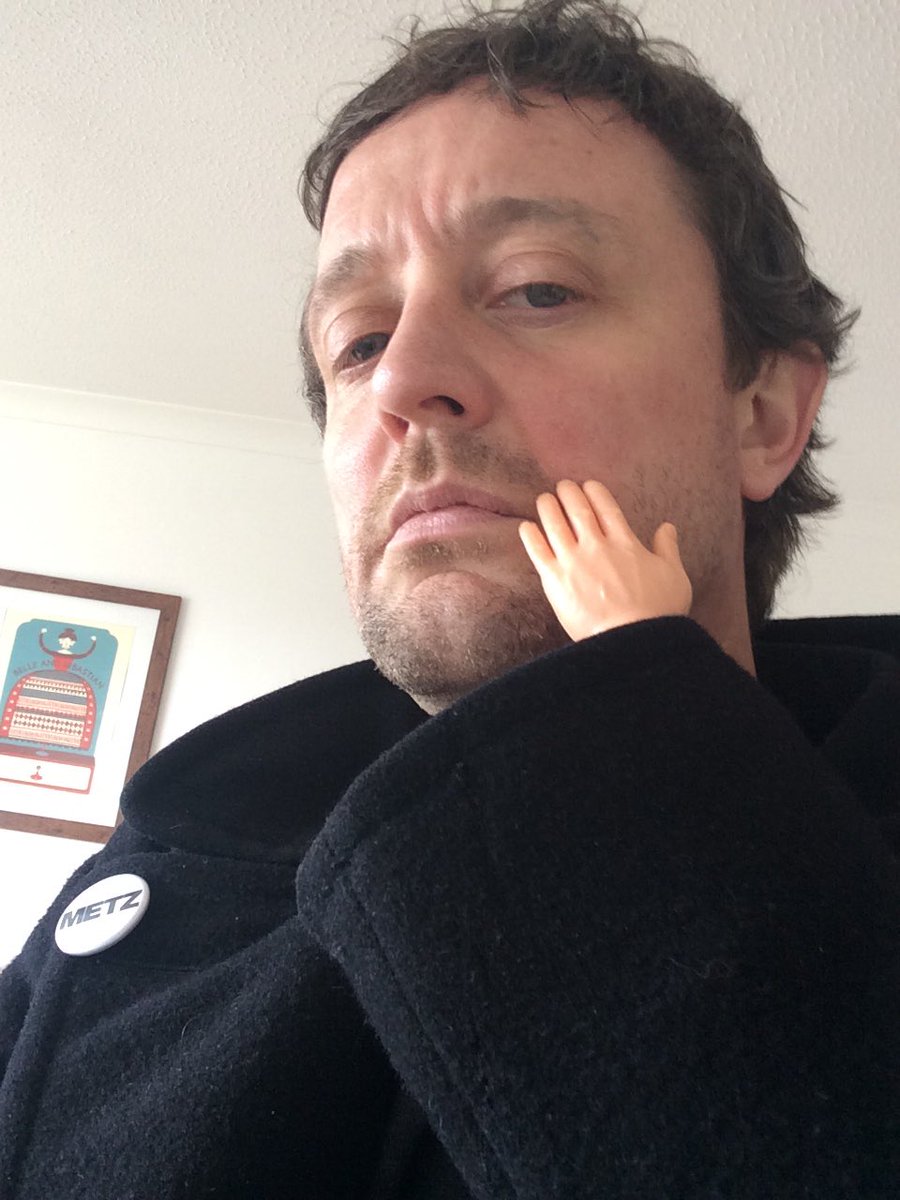 TobiasCotton's tweet photo. God these things are A LOT of dumb fun. #fingerhands https://t.co/SmCvHAPF4h