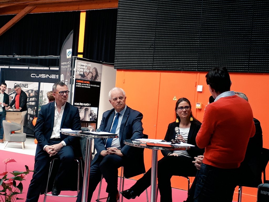 philippedemay1's tweet photo. Lancement  officiel du foncier coopératif  malouin avec Habitation Familiale  et @cmarkea Merci à  Jessica  Gohin ( UT ST MALO) pour la présentation  de ce nouveau mode d'accession  sociale  @LeCungil  @HabFamiliale @pascalcotiniaux @DirCoCMB @CMB-DD35 https://t.co/bKB3nmYrVh