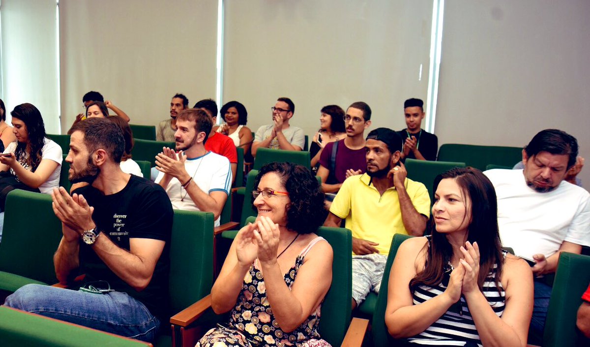 fabiofelixdf's tweet photo. Sábado de formação! Tá rolando agora a primeira edição do nosso Diálogos PSOL DF 🔆 #DiálogosPSOL #PSOLDF https://t.co/P1ZIdNfbvk