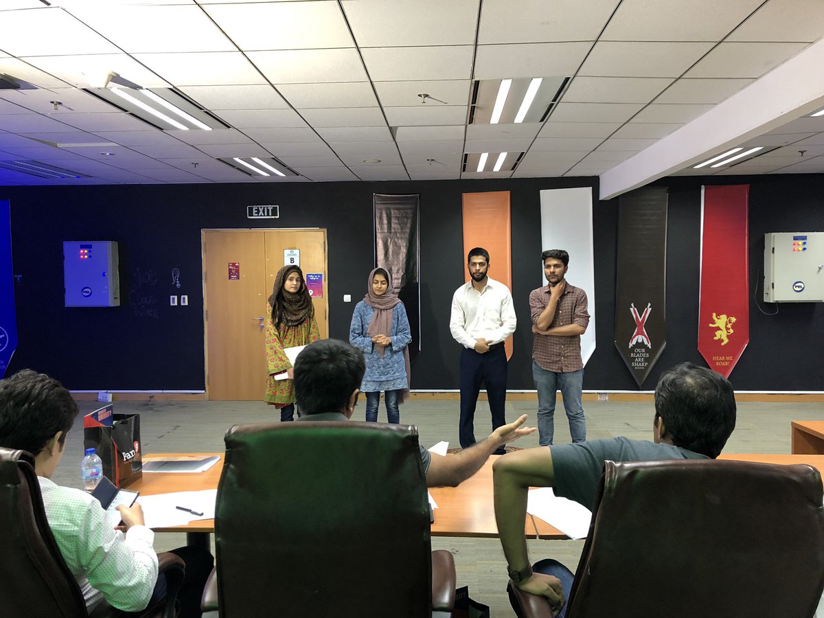 PITBIncubation's tweet photo. #StartupAlert 

Musawar is an online platform connecting the young artists with the market and art lovers. They provide budding and indie artists a facility of exhibiting their works online.

#LaunchPad13 #PitchingDay https://t.co/g0yJQTaAe0