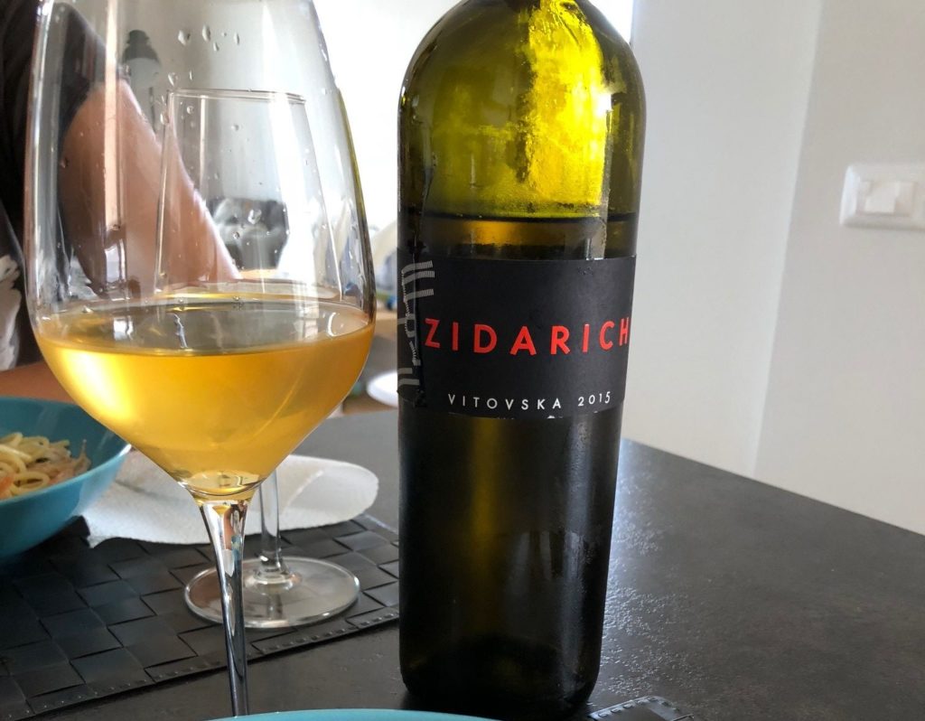 UnconWine's tweet photo. Hai mai bevuto un Orange Wine? Vitoska Zidarich 2015, dal Carso Triestino, un vero capolavoro!
https://t.co/2w59PWMwbH https://t.co/0RB8J377kO