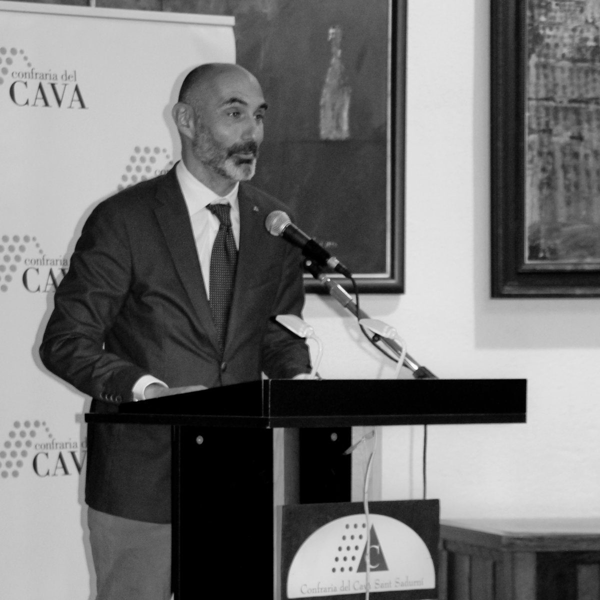 Confraria del Cava tweet media