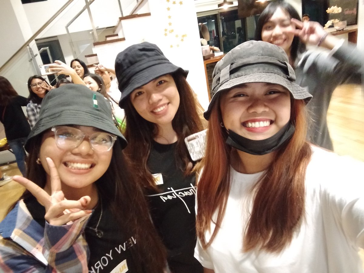TineYooKoo's tweet photo. (04.06.19)

Two of my favorite Junic 😍💕 seeyou again soon! 😊 @yhkaykikay
@HOTBARJUNE

#Vernorexia #ASmileAsSweetAsSpring #ADayAsJunhoe https://t.co/eAmGfBqD16