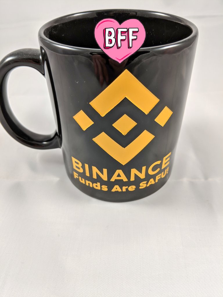 XgieroX's tweet photo. @binance #coffee &amp; #MyBinance @cz_binance https://t.co/MHaZ2UQxhg