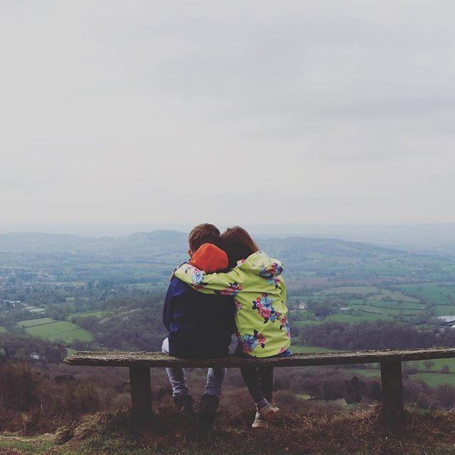 robatdc's tweet image. Not sure it’s a true reflection of their relationship but hey they loved it #worcesterbeacon #malvernhills bit.ly/2UC8YYC