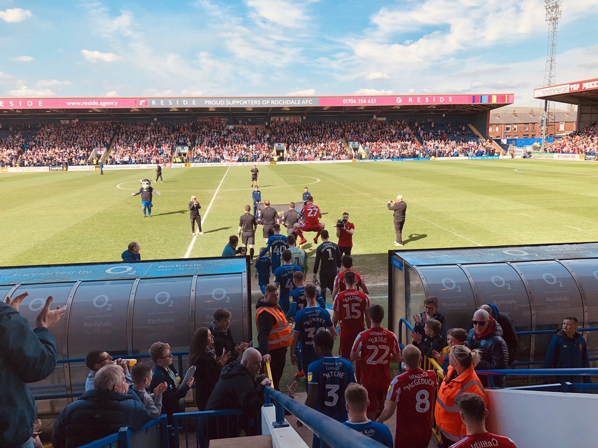 I โค๏ธ this job
Rochdale v Sunderland
๐Catch my updates โฌ๏ธ
๐ด @BBCRedButton 15:00 - 17:30
๐ป @5liveSport 15:00 - 18:00
๐บ @BBCOne 16:00 - 17:30
โฝ๐ http://bbc.in/2IaqYCTย
#bbcefl #freelancer