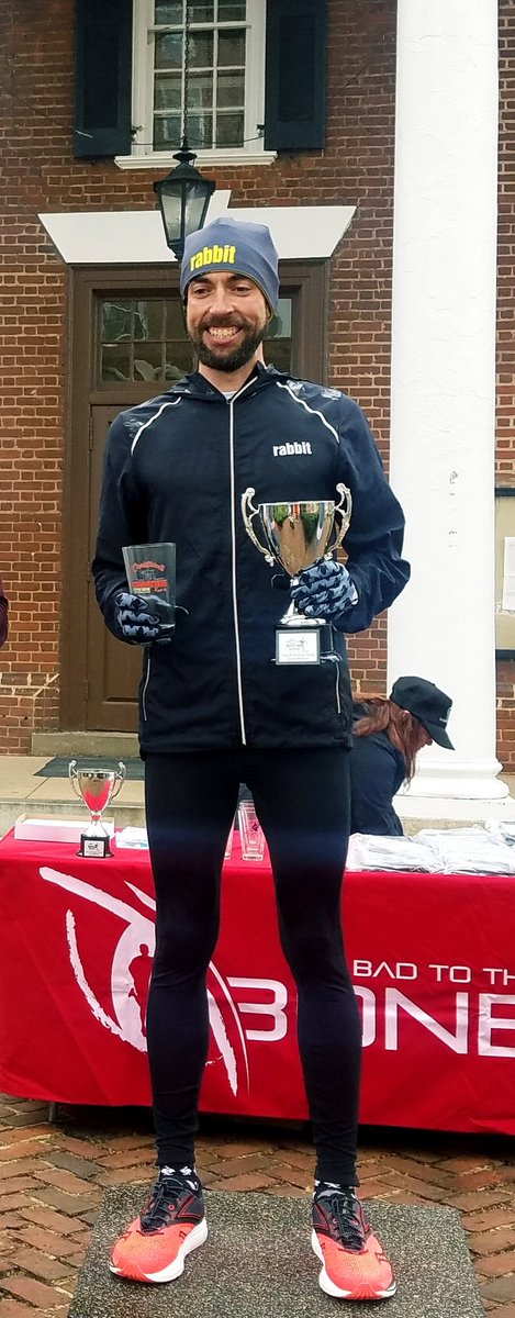 rcwbxc13's tweet photo. 1300 ft of elevation gain at today's Charlottesville Half. Was able to come away with the win. Definitely a gut check for my flat lander legs 🤣

#Pt2Life
#RunVA
#holyhills
#rabbitELITE
#rabbitresults https://t.co/wxPoaik0Z0
