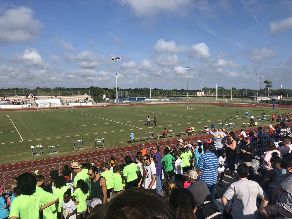 The Elementary Track meet is off to a fantastic start in @IRCSchools! Our amazing student athletes are running fast and being cheered on by parents, teachers and friends! #SDIRCproud