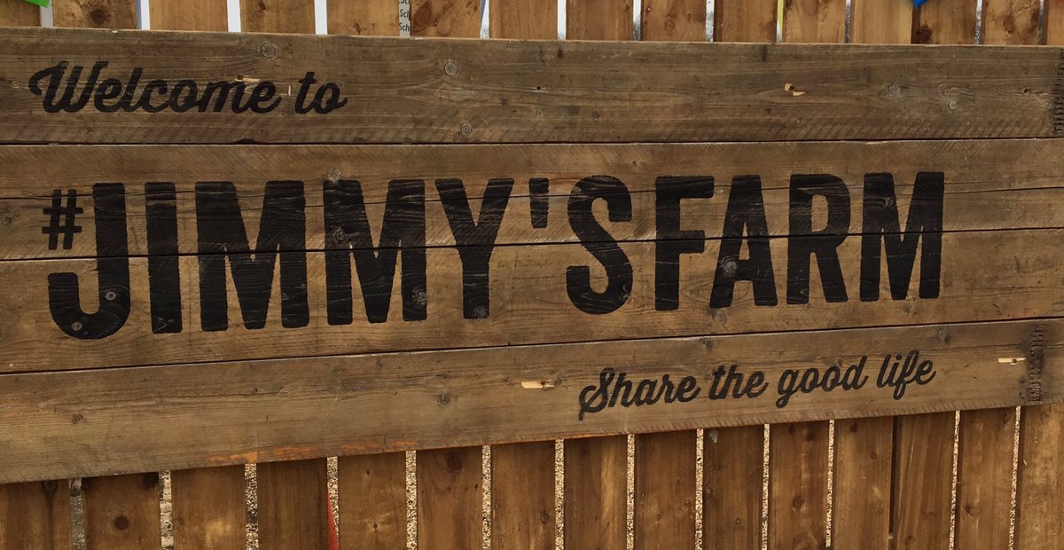 Barnfarmdrinks's tweet photo. Great to meet so many great people today! Looking forward to Sunday at @JimmysFarmHQ Spring Fayre 10am-5pm #local #suffolk #essex #noadded sugar or colours or flavours! https://t.co/EOa2maci8C