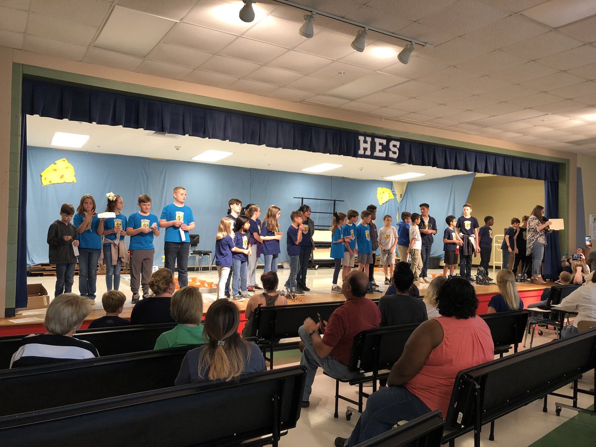layton_m's tweet photo. I am proud of our students who competed in the first ECS Robotics Competition. @HillcrestECS had 2 teams in the top 6 and one of those teams placed 3rd. Congratulations! #ecslearn @epriseschools https://t.co/rS5MbWK6lK