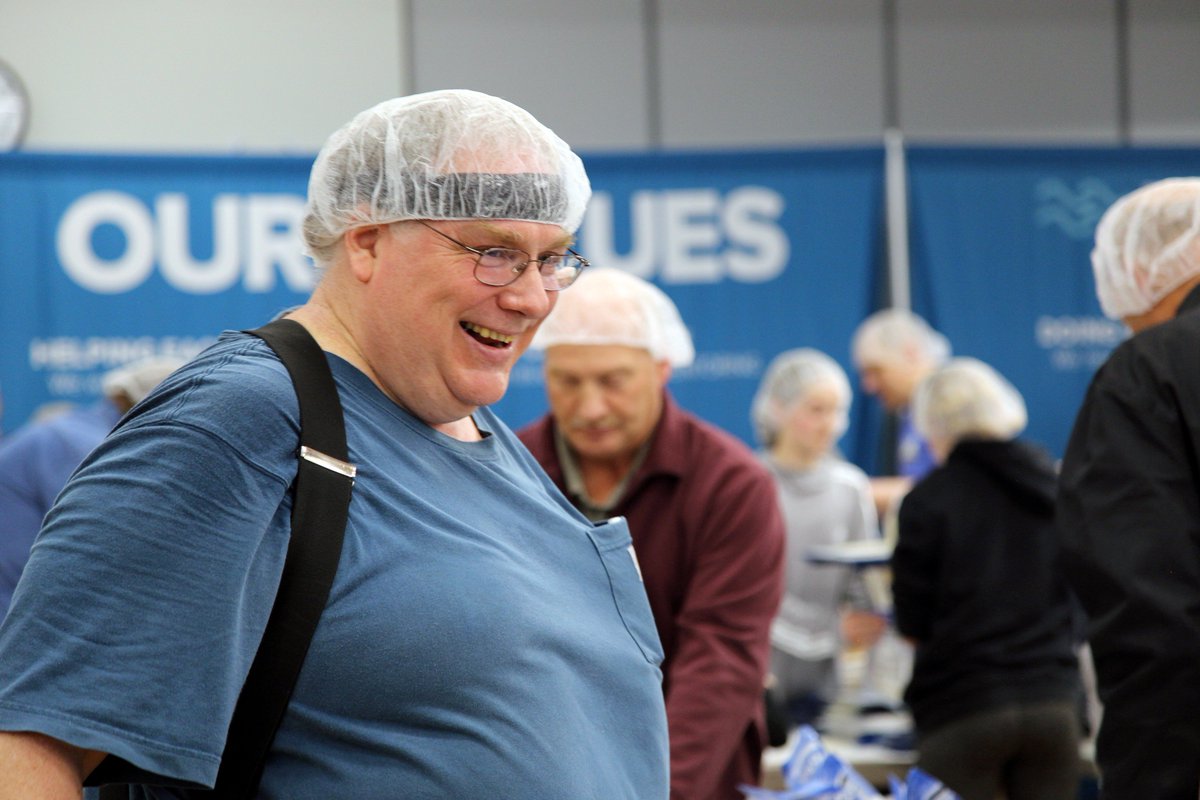 MNRiverOfLife's tweet photo. Check out some highlights from our MobilePack! This is our first time hosting at our new Otsego location and we couldn't be more excited! #FeedMyStarvingChildren #FMSC #MobilePack #ROLMN #MyROL https://t.co/S8T753kd13
