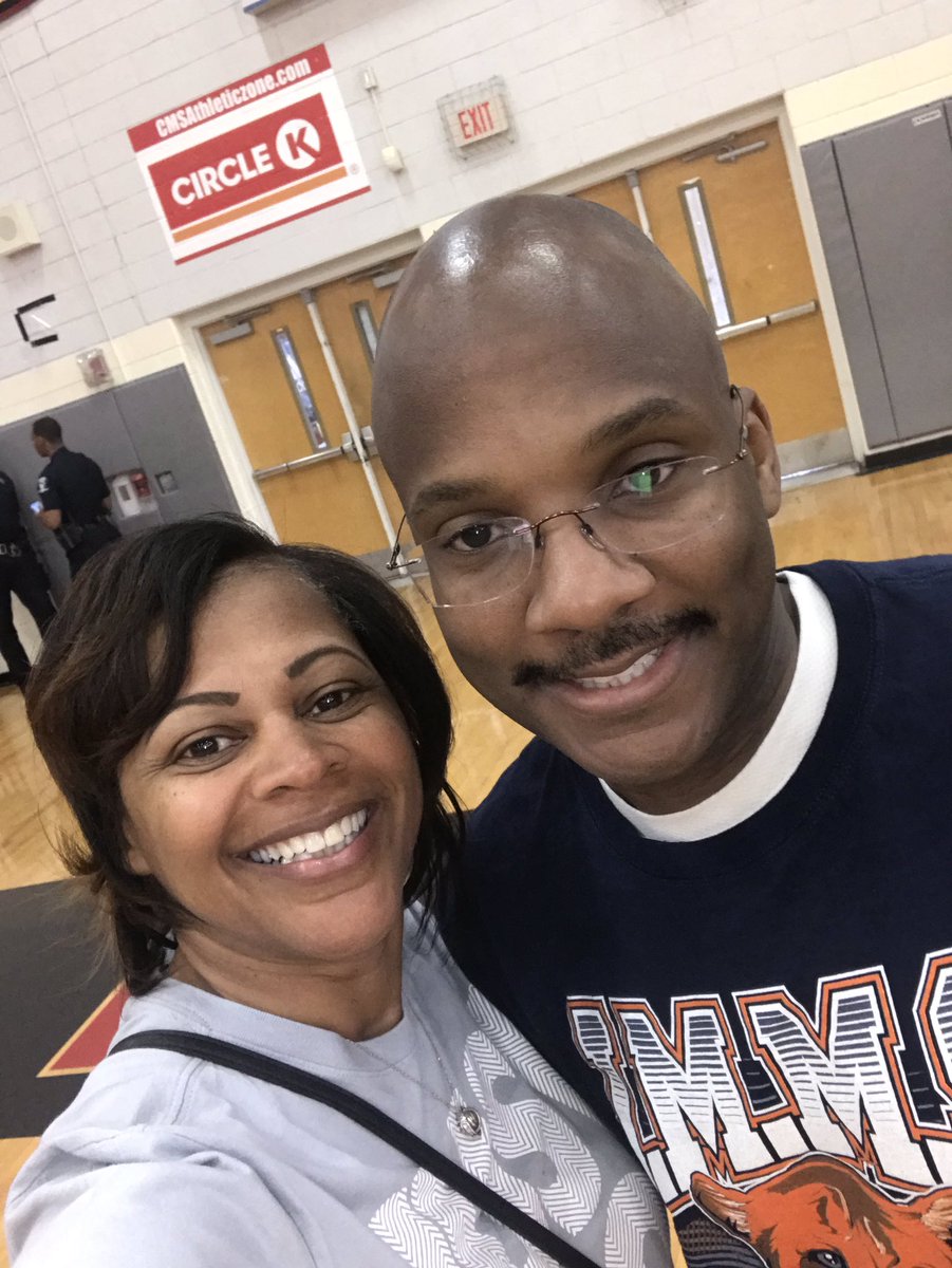 faison827's tweet photo. James Martin Right Moves for Youth Basketball Team about to play in the championship game versus Ranson Middle!!! LET’S GO COUGARS!!! #CougarPride #CoachLittle https://t.co/C3gxgmDM5X