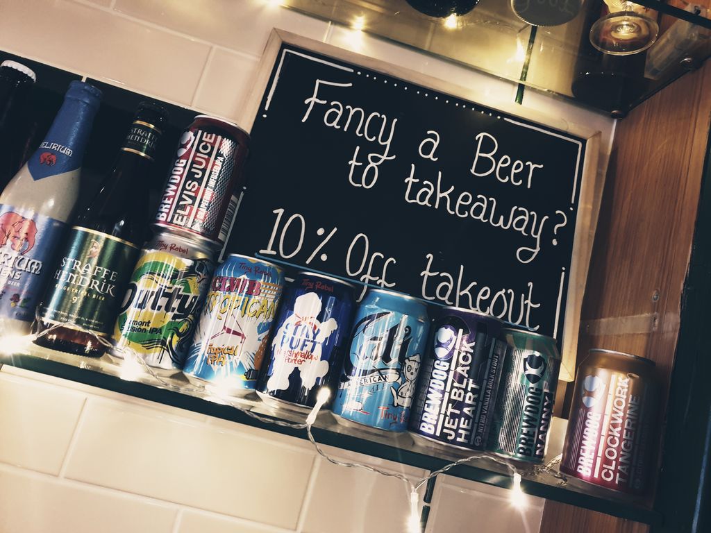 LDOPExeter's tweet photo. We do takeout options on all cans and bottles in the fridge....Or bring in a #growler and we'll fill it from the taps! 

#craftbeer #beer #craft #takeaway #takeout #craftnotcrap #craftbeerlover #craftbeerexeter #exeterpub #exeterbar  #littledropofpoison  #ldop https://t.co/miClxFQzQq