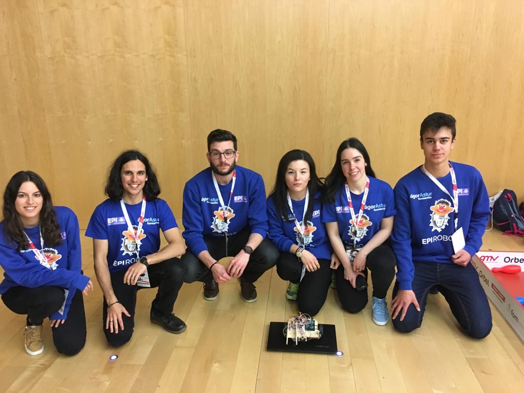 epirobot's tweet photo. Muy buena experiencia y llegando a las semifinales!!!!. Hemos quedado terceros en la categoría de duelo. @epigijon @AstiChallenge https://t.co/D2Ie6wIIRL