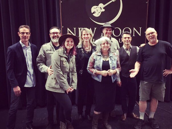 lynnehanson's tweet photo. tour day #37 still buzzing from last nights show @newmoonfolkclub in #Edmonton β€οΈ next up ... @BowValleyMusic tonight #calgary #alberta #newmoonfolkclub #tabledancing #ottawa #songwriter #ontour #tourlife #americana #camericana https://t.co/g5m9XjJxf2