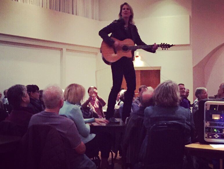 lynnehanson's tweet photo. tour day #37 still buzzing from last nights show @newmoonfolkclub in #Edmonton β€οΈ next up ... @BowValleyMusic tonight #calgary #alberta #newmoonfolkclub #tabledancing #ottawa #songwriter #ontour #tourlife #americana #camericana https://t.co/g5m9XjJxf2