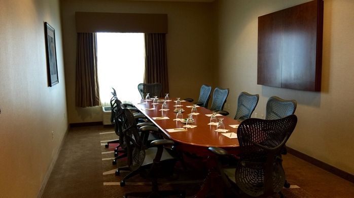 ArchieofGilroy's tweet photo. In NEED of space for a business conference or event? We have a large ballroom ready for all your hosting needs! 
Call today for more details and to reserve the space now: 1-408-840-7000 
#HotelManagement https://t.co/RLWMLeq5cp