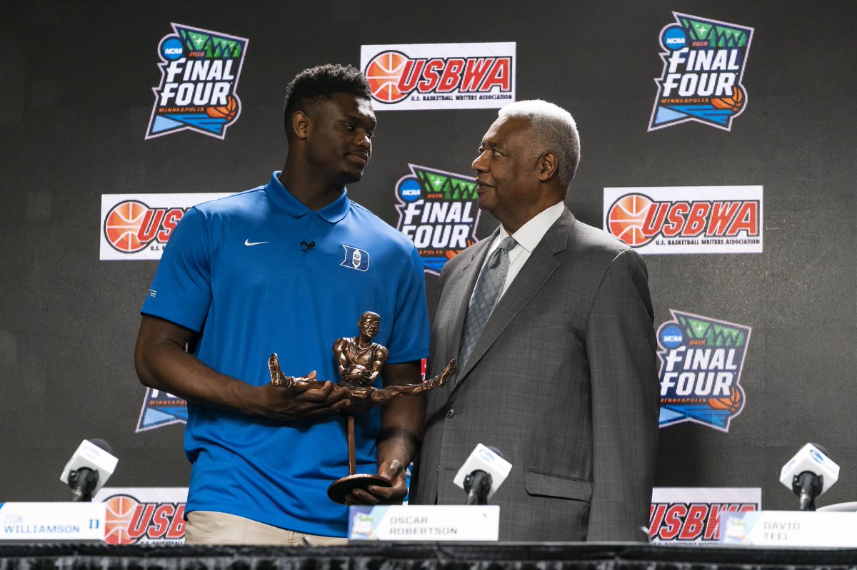 travietrav_dmv's tweet photo. When a “Player Of The Year” could also be recognized as “Person Of The Year”...Congratulations @ZionW32 ! Continue to inspire the world ON & OFF the court! 🙏🏾🙌🏾
#TravieTravPhotography #MMOS #MyMindOnSports #TheFocusTV #FinestMagazine https://t.co/ex1dj3naFJ