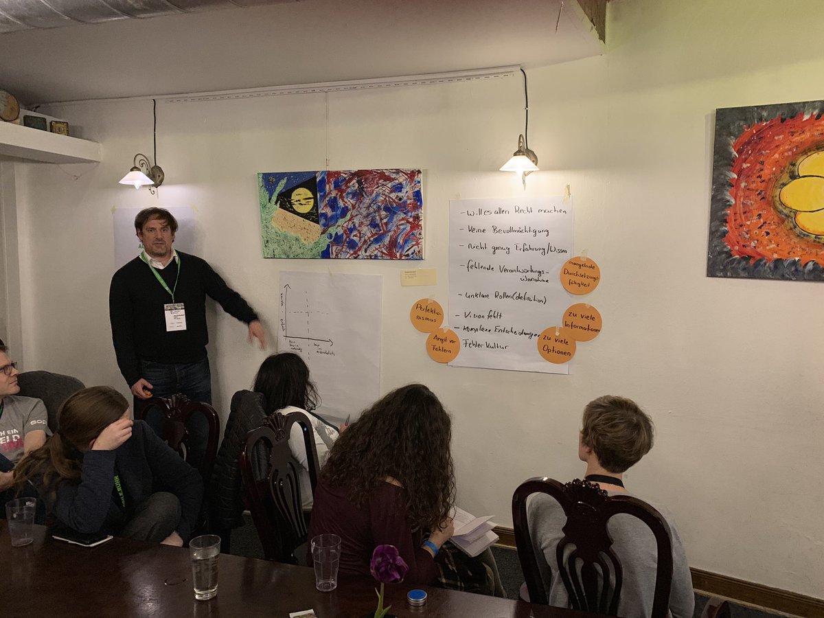 GenuineAgile's tweet photo. #agileruhr19 Entscheidungen als PO treffen. @agileruhr @Kru666 https://t.co/ha47smqqkF