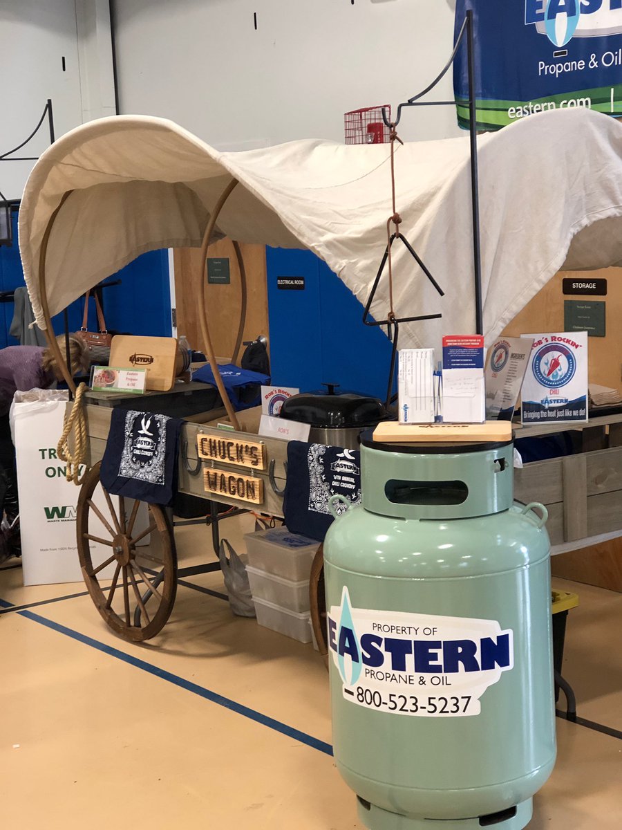 Eastern1932's tweet photo. 30 minute countdown until the #ChiliCookoff is in full swing! We will be heatin’ up taste buds all afternoon! @MWValleyNH #NorthConwayChiliCookoff #propanepowered #propanecandothat https://t.co/JMZH37HzDC