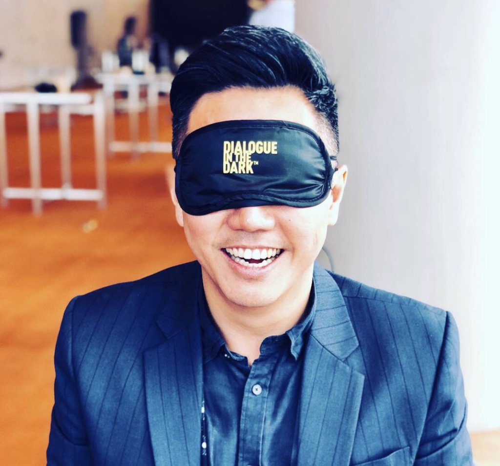 Gaining trust by losing sight elkwang.com/2019/04/06/gai…