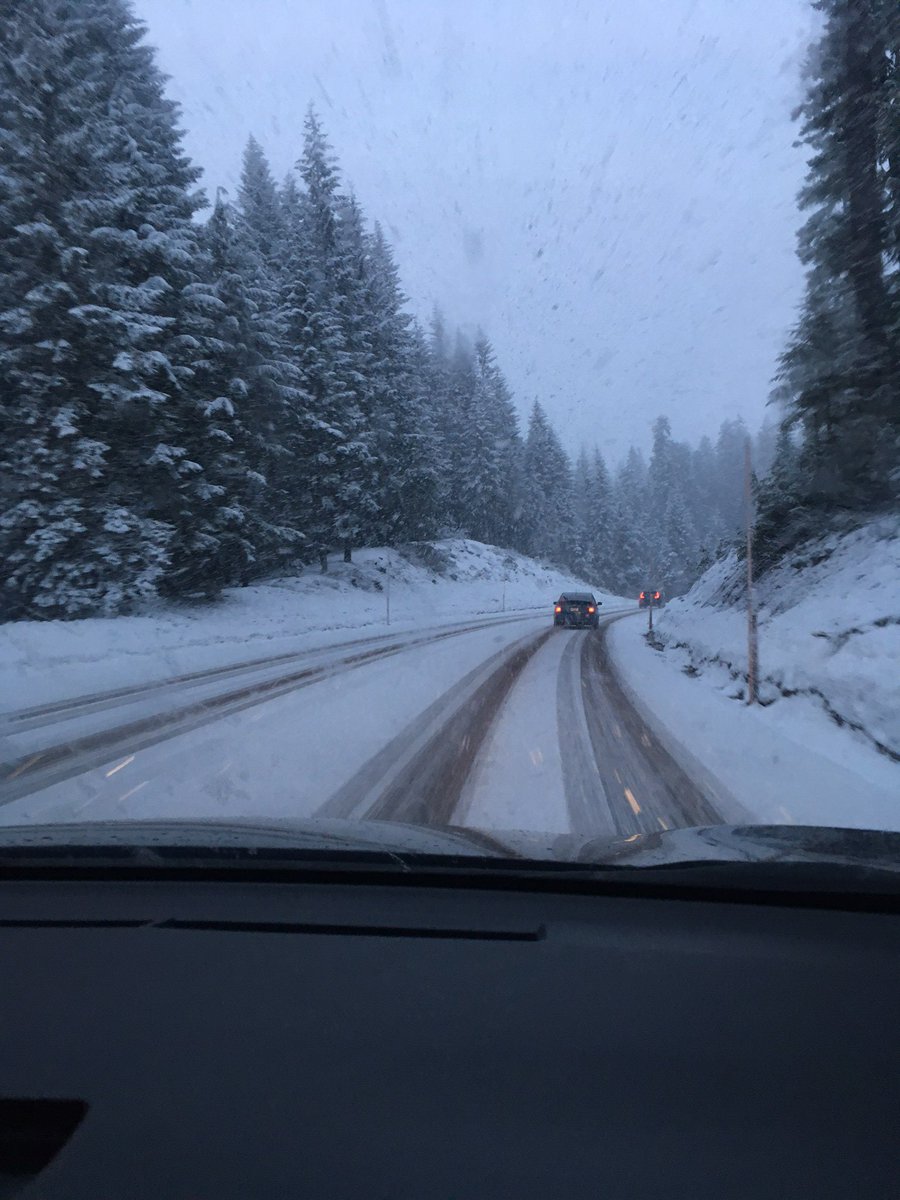 tdickerson33's tweet photo. @tmbcdickerson and @BaileyBBall7 headed over the mountain today to get Bailey’s final AAU season underway. #dedicatedtothedream #somuchforspring https://t.co/AmPoXVH8hU