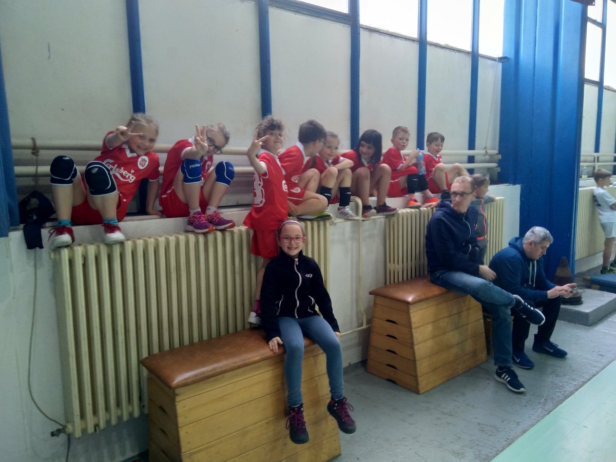 hazenabelapb's tweet photo. Přípravka @sokolbela na turnaji v #nachod #hazena. Predvedená hra nic moc, ale radost ze hry obrovská. https://t.co/MLIbBDFlMh