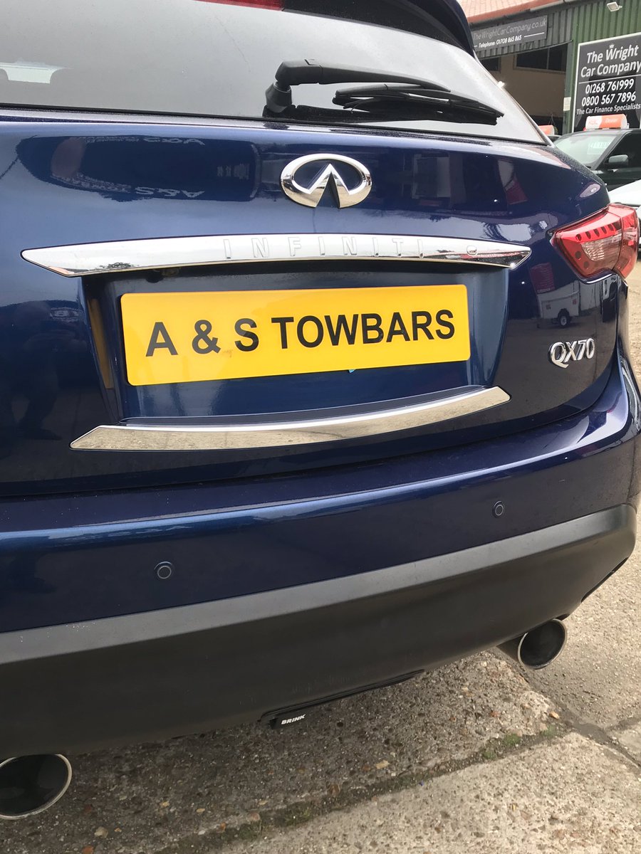 Infinity QX70 fitted with Brink Towbar and 13 pin electrics