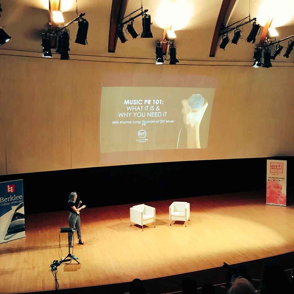 .<a href="/KayteeLong/">Kaytee Long Becker</a> of @diymusicpr with a great talk on Music PR 101 🙌🏼 #musicmarketing #independentartists