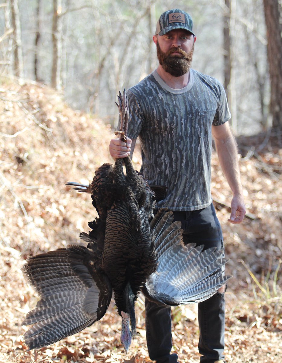 BrentPurvis's tweet image. Ive been so busy lately that I forgot to post that Thanksgiving lunch came early this year 😉. #GrillWhatYouKill #FromFieldToFork  #LeanMeat