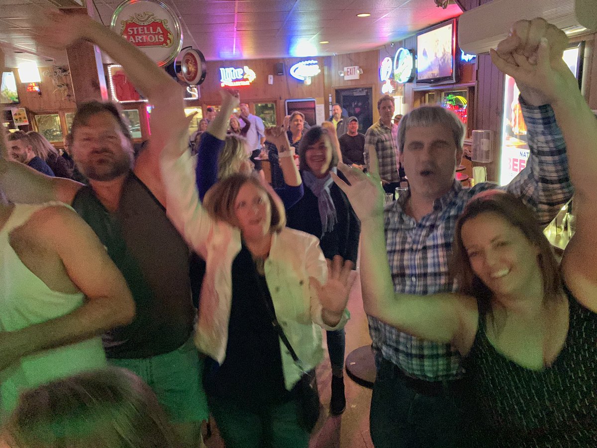 tjok1985's tweet photo. Thanks @UncleChunkBand for helping to make Phillipaโs birthday super fun at Floydโs last night #greatmusic #fundancing #greatfriends #morecowbell #sogood https://t.co/mfxJYN43iE