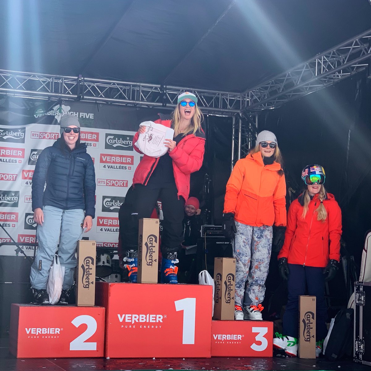 SkiActu's tweet photo. Sanna Lüdi remporte le #VerbierHighFive devant @z_chastan, Charlène Genolet et @SmithFanny https://t.co/SWfxR1lUfY