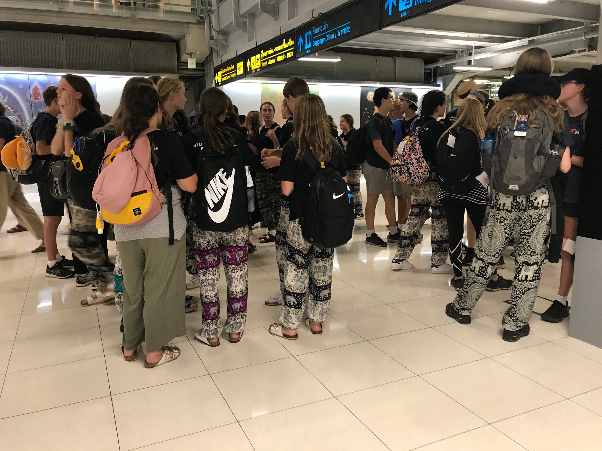 Chayut ໄຊຢຸດ on X: An unscientific approach of measuring tourism in  #Thailand is the Elephant Pants Index. Mostly bought and worn by first-time  visitors to the kingdom. 🐘So more pants, more arrivals.