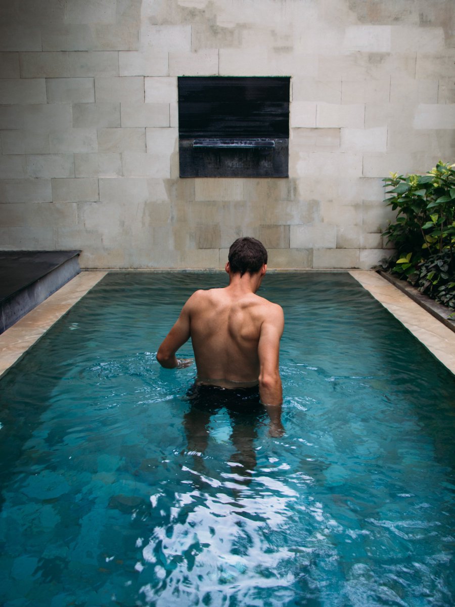 Mr_Martin_s's tweet photo. Last days on the west coast before going to Nusa Penida ! I can't wait to see this famous island 🌴
.
.
.
#Bali #baliguide #balivibes #balitrip #balilifestyle #pool #poolparty #hotelsandresorts #hotel #luxurylifestyle #lifestyle #luxuryhotel #hotels #speechlessplaces https://t.co/4PlmFtPNd6