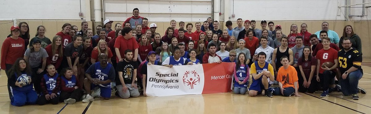 GccSaac's tweet photo. Here is a thread of some pictures from last nights Special Olympics sports carnival @GCC_Wolverines https://t.co/XuloG4ybir
