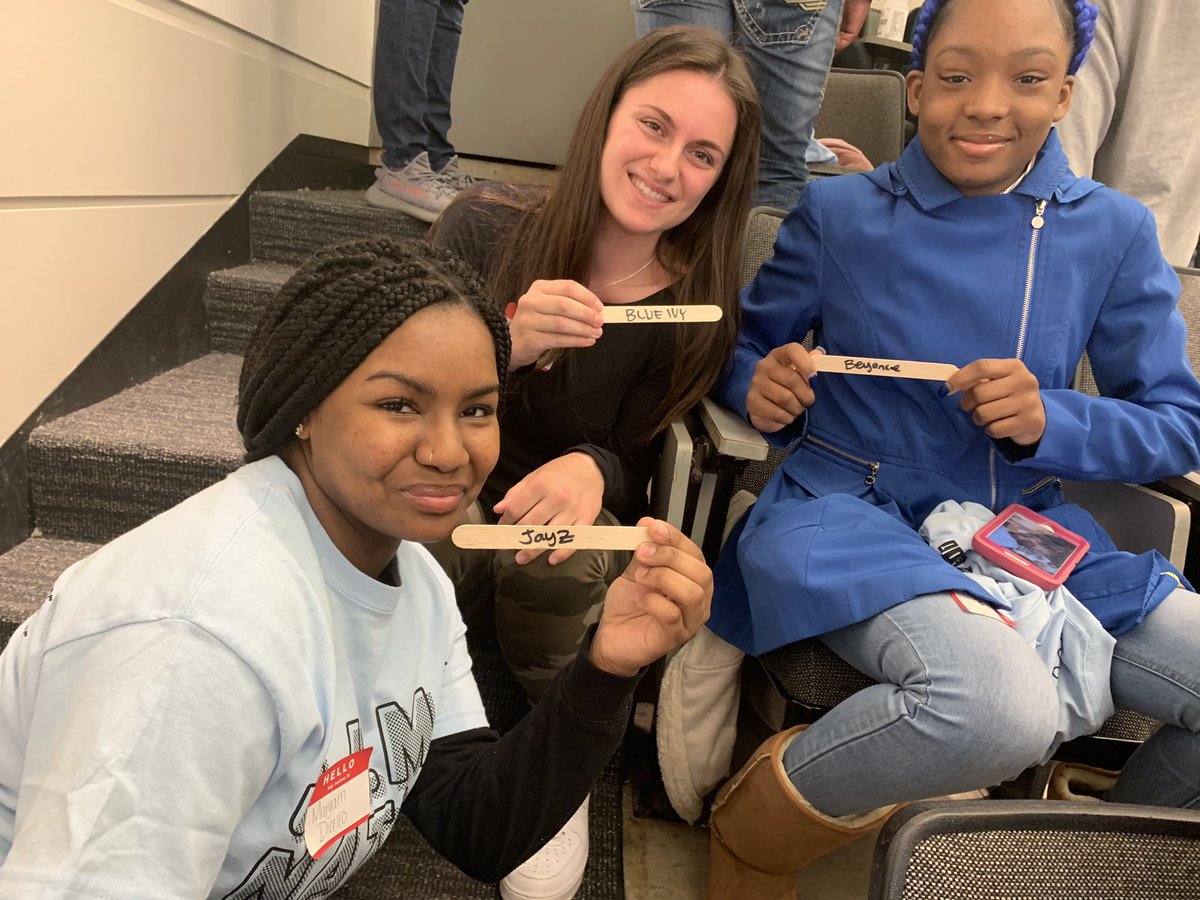 JumpNationSU's tweet photo. JUMP Leadership Summit 2019! Mentor &amp; Mentee Pairing Activity🤞🏽☺️ #JUMPLeadershipSummit2019 #JUMPWeek2019 #MakingADifference #ForTheKids ✨ https://t.co/YKp8Eq4eVb