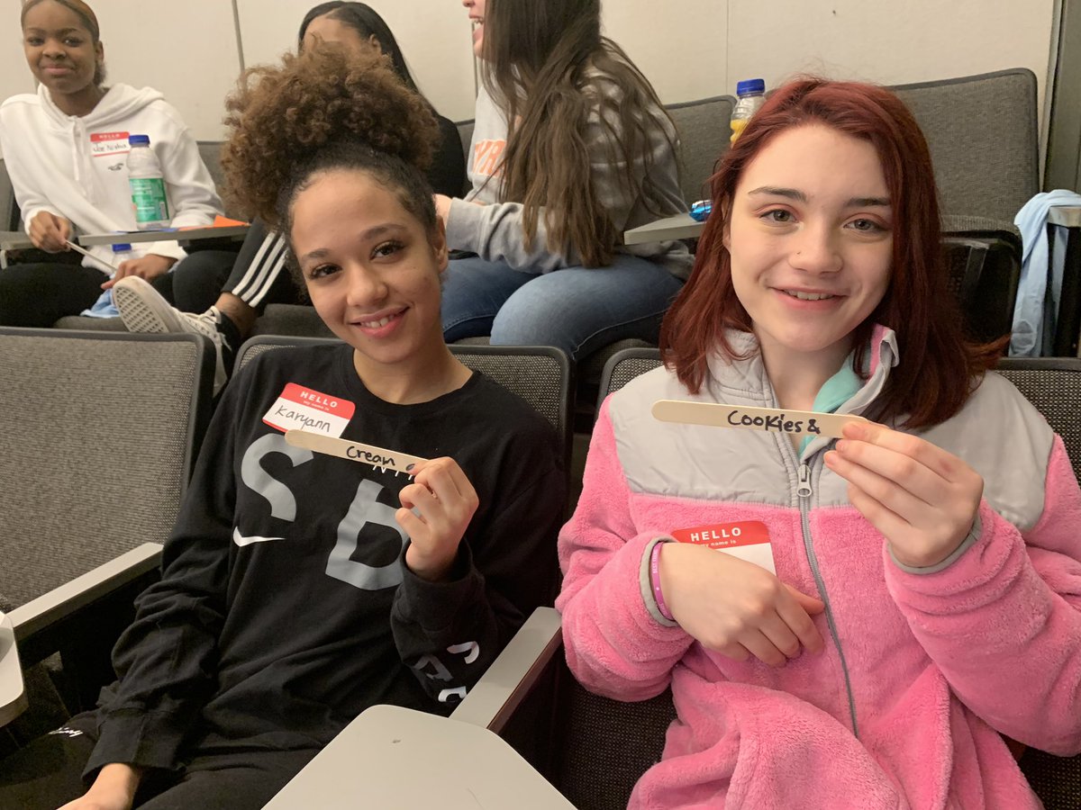 JumpNationSU's tweet photo. JUMP Leadership Summit 2019! Mentor &amp; Mentee Pairing Activity🤞🏽☺️ #JUMPLeadershipSummit2019 #JUMPWeek2019 #MakingADifference #ForTheKids ✨ https://t.co/YKp8Eq4eVb