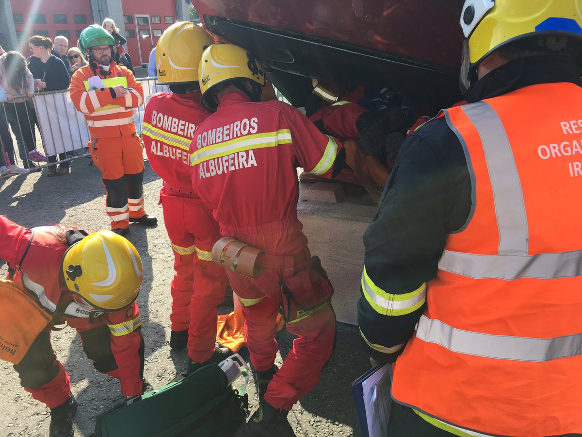 RescueOrgIre's tweet photo. The team from @bvalbufeira in action during their second extrication exercise of the day #ROINC2019 https://t.co/Tw1TvoNQA4